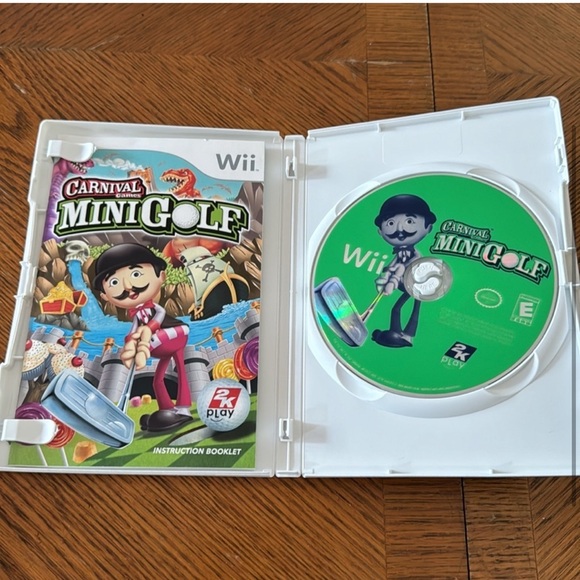 Wii Carnival Game: Mini Golf - Picture 3 of 3